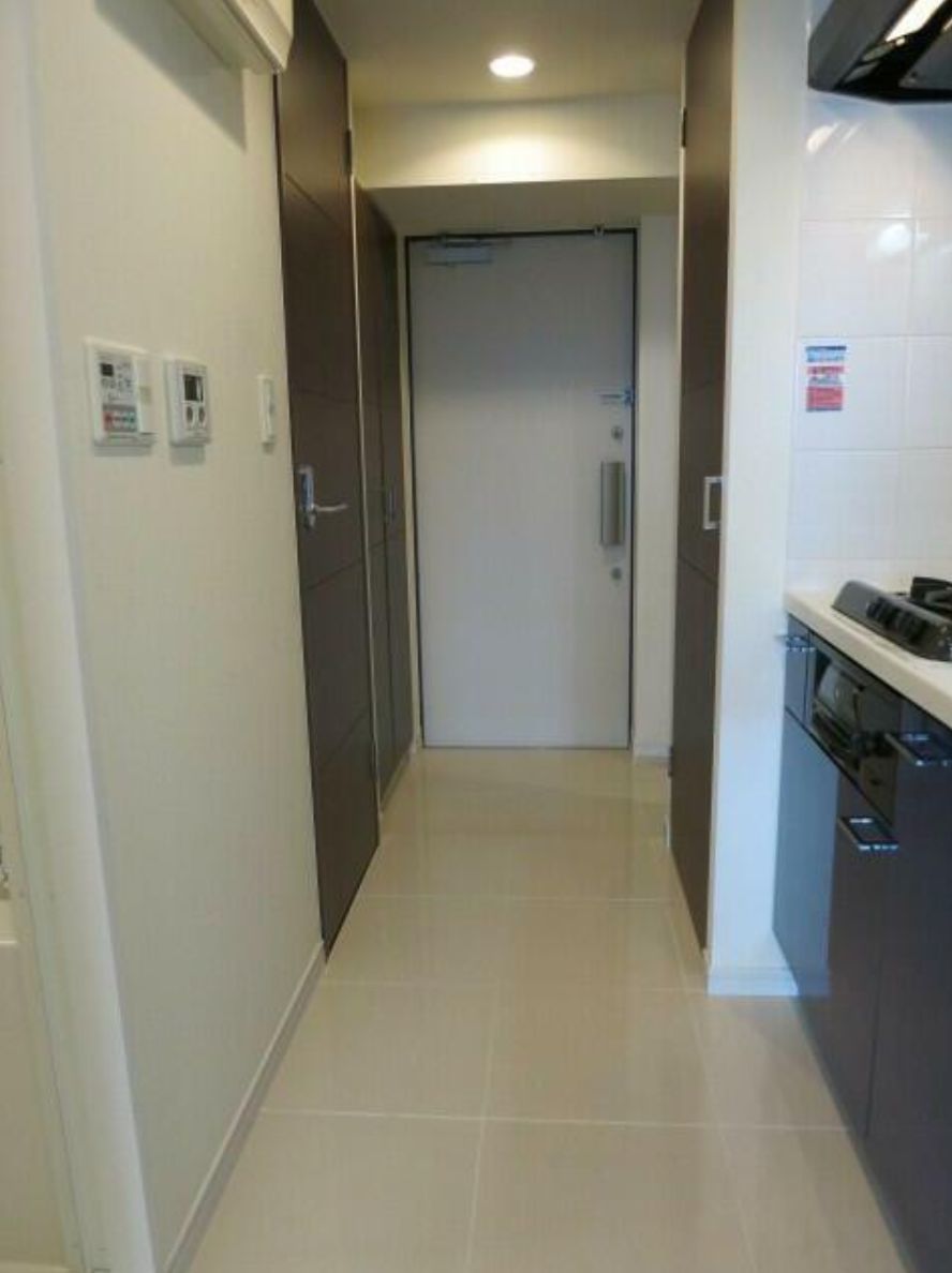 玄関　姿見ミラー付★人感センサーライト☆