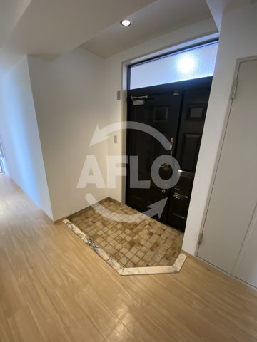 玄関　ノアーズアーク緑橋　玄関