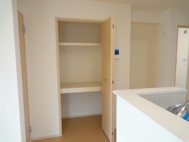 収納　同型モデル