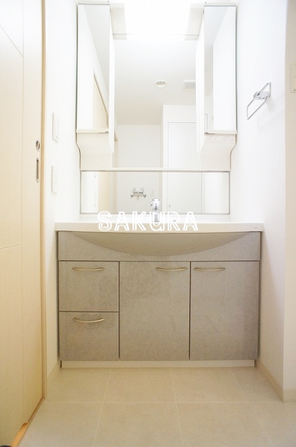 洗面設備　身支度に便利な洗面台♪