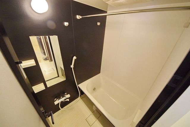 バス・シャワールーム　★★追い焚き機能付きバス★★