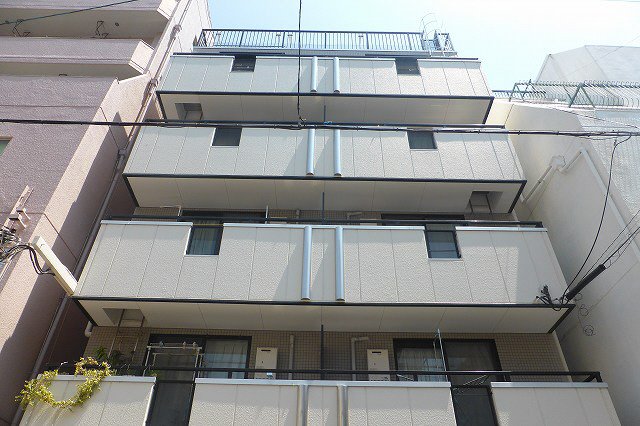 建物外観　落ち着いた雰囲気の外観です