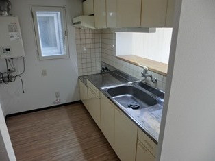キッチン　同タイプ別号室内観です