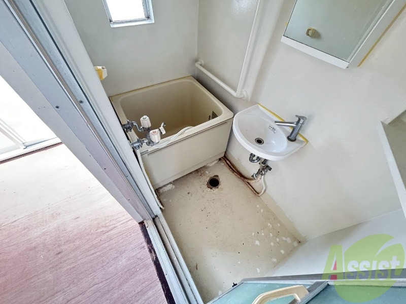 バス・シャワールーム