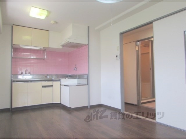 居室・リビング　リビング