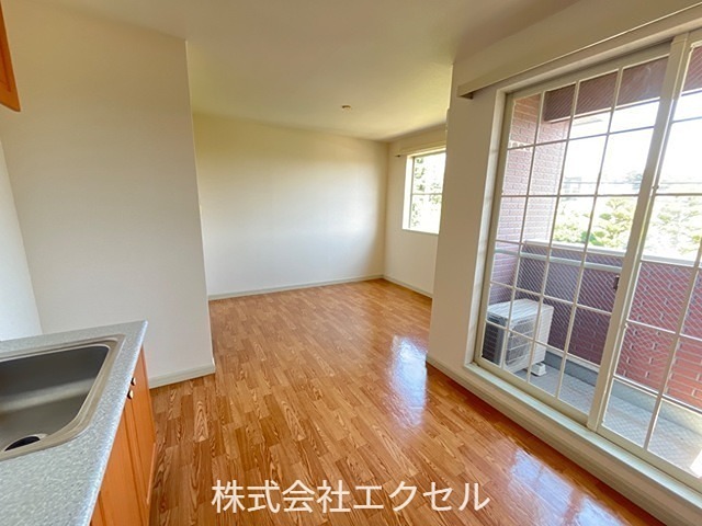 居室・リビング　10畳のリビングです。