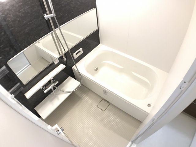 バス・シャワールーム　追い炊き機能付きバスでおすすめ！