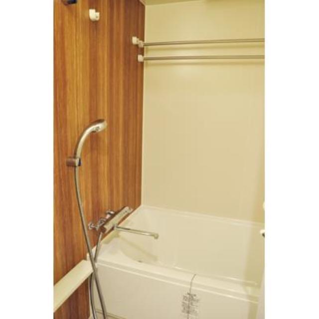 バス・シャワールーム　写真は同タイプ住戸です。