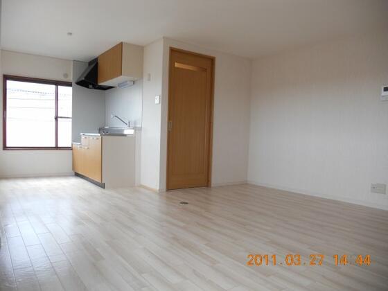 その他部屋・スペース　広々とした１３帖のＬＤＫ