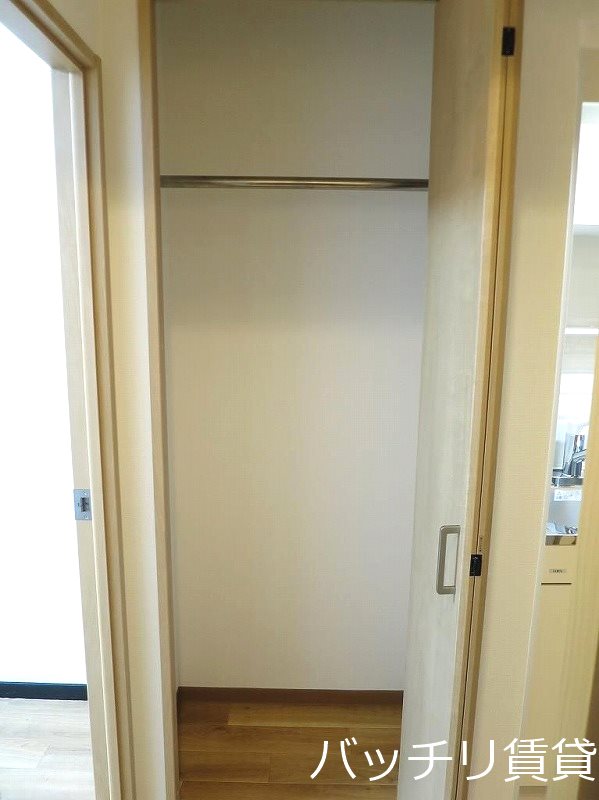 収納　画像は別号室タイプの為、現状を優先致します。