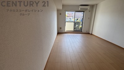 居室・リビング　エアコン付き10.1帖の広めのワンルーム♪