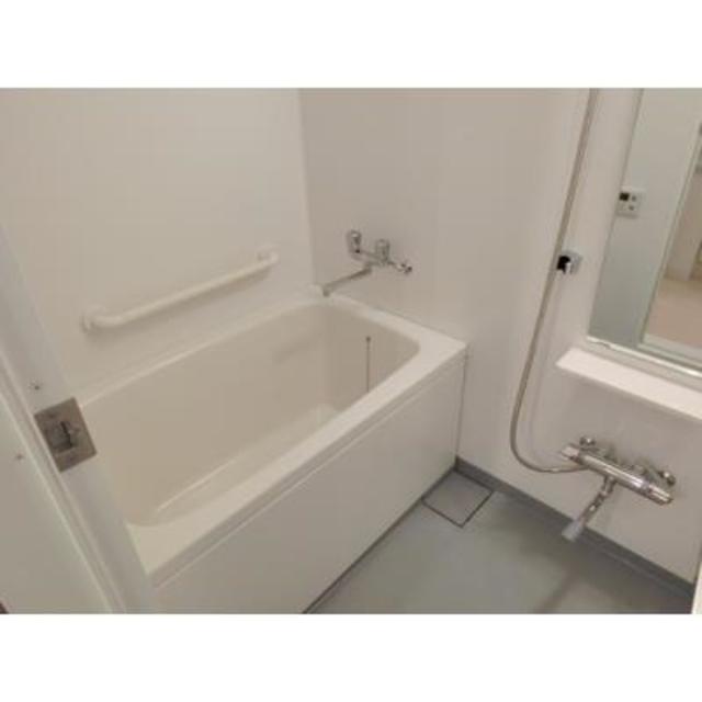 バス・シャワールーム　※写真は同タイプ住戸です。
