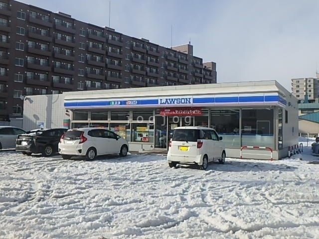 コンビニ　ローソン札幌北25西十六丁目店（コンビニ）まで463m
