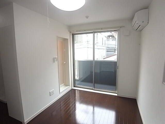 居室・リビング　※同物件・同仕様画像