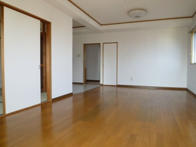 居室・リビング　※現況優先