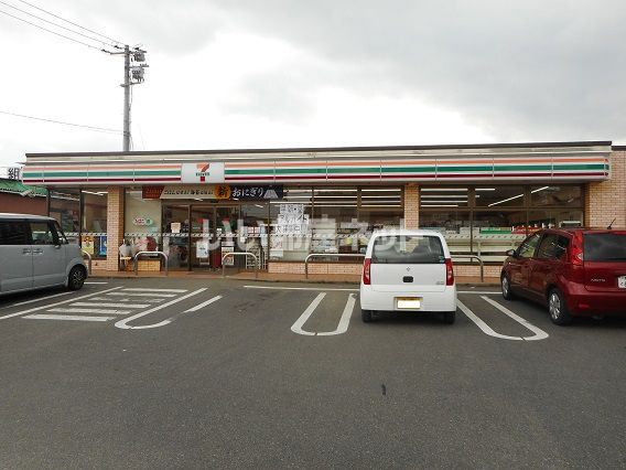 コンビニ　セブンイレブン 福山下加茂店（コンビニ）まで590m