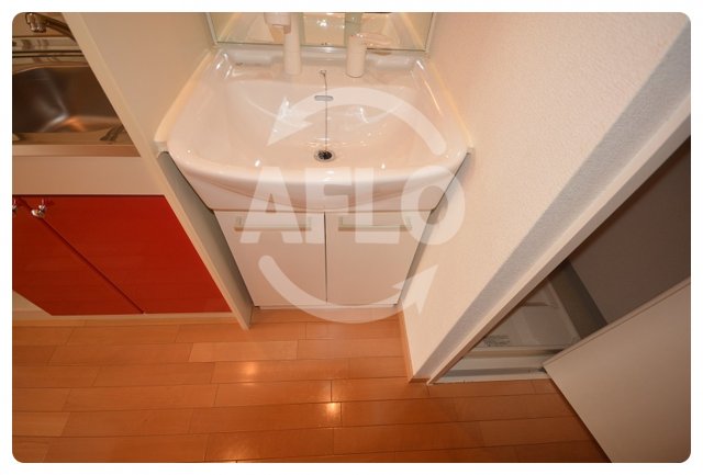 洗面設備　クレアートアドバンス大阪城南　独立洗面台