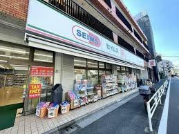 ドラックストア　ドラッグセイムス 幡ケ谷六号通店（ドラッグストア）まで390m