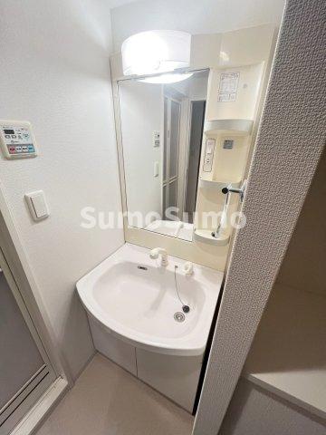 洗面設備　朝の身支度には欠かせない独立洗面化粧台