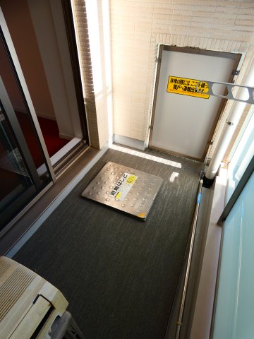 バルコニー　バルコニー