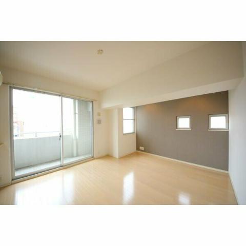 居室・リビング　室内