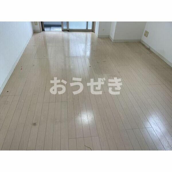 居室・リビング　?