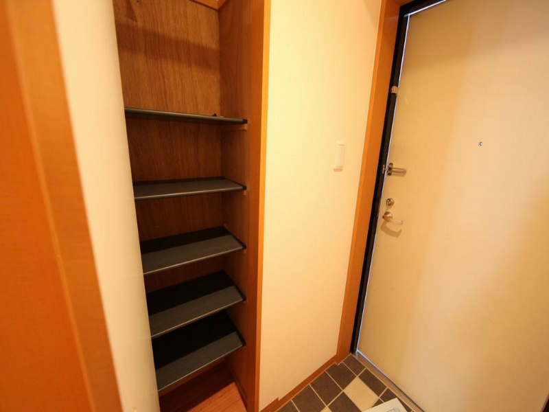 玄関　シューズボックス完備