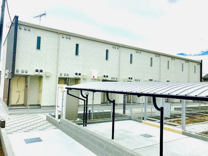 その他共有部分　屋根付の駐輪場完備です。