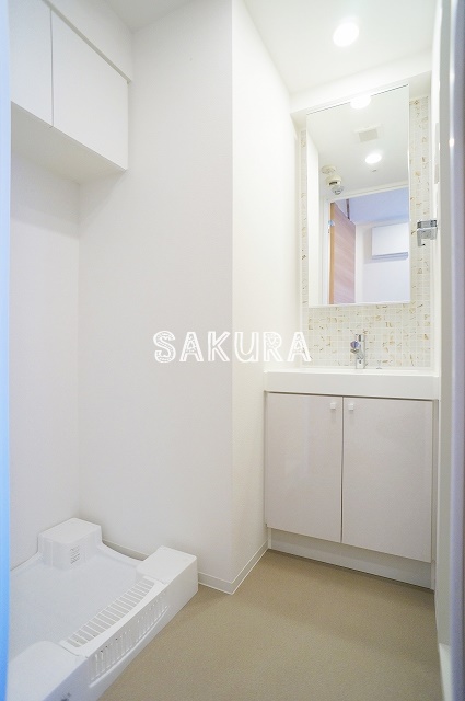 洗面設備　身支度に欠かせない独立洗面台♪