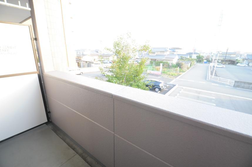 バルコニー　ベランダ