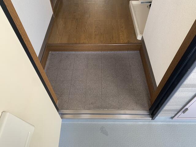 玄関　落ち着いた玄関です