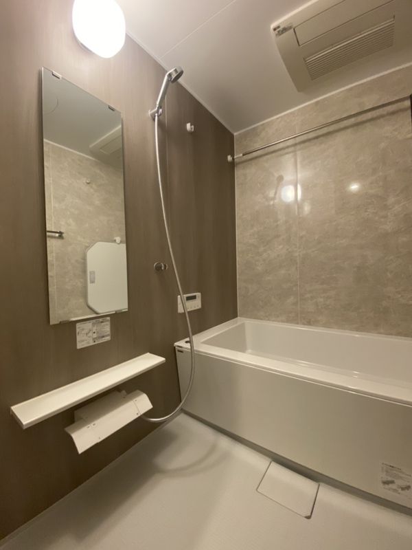 バス・シャワールーム