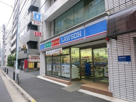 コンビニ　ローソン入船店（コンビニ）まで106m