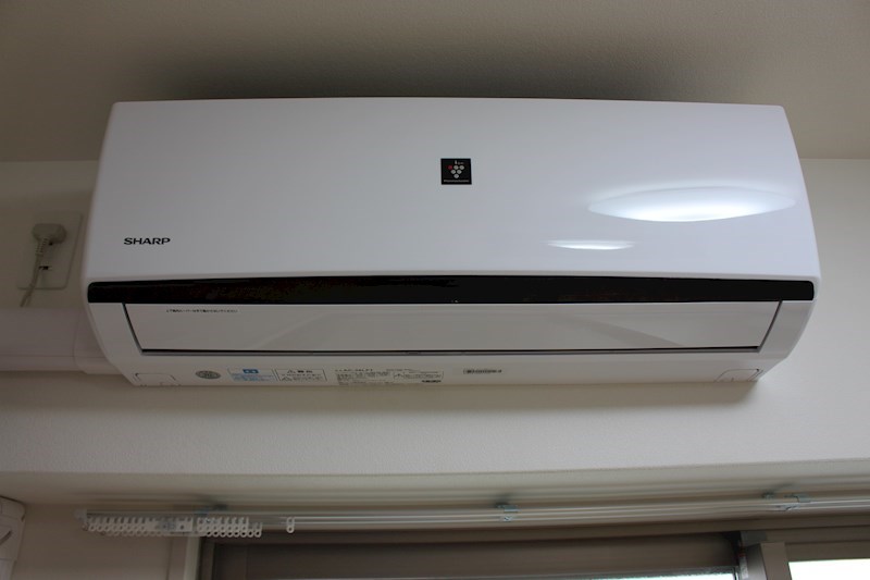 その他設備　シャープのプラズマクラスター機能搭載のエアコンがついてます