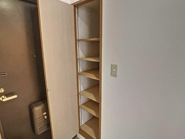 玄関　2024年2月撮影※現況を優先致します。