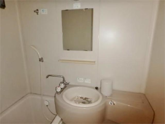 洗面設備　洗面台付き