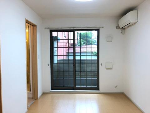 居室・リビング　※同物件104号室