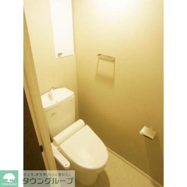 トイレ　※写真は同タイプ住戸です。