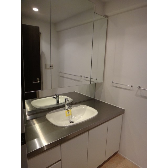 洗面設備　別部屋参考写真