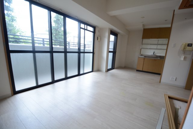 居室・リビング　明るいリビング！