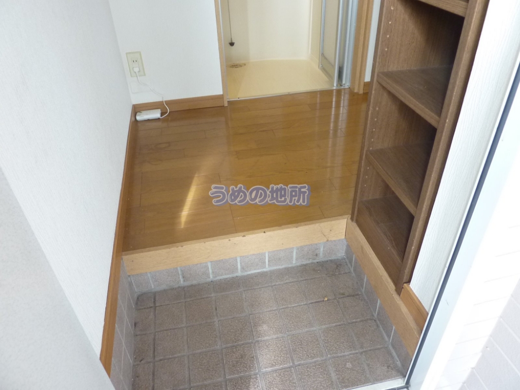 玄関　P1530269　ロゴ圧縮済