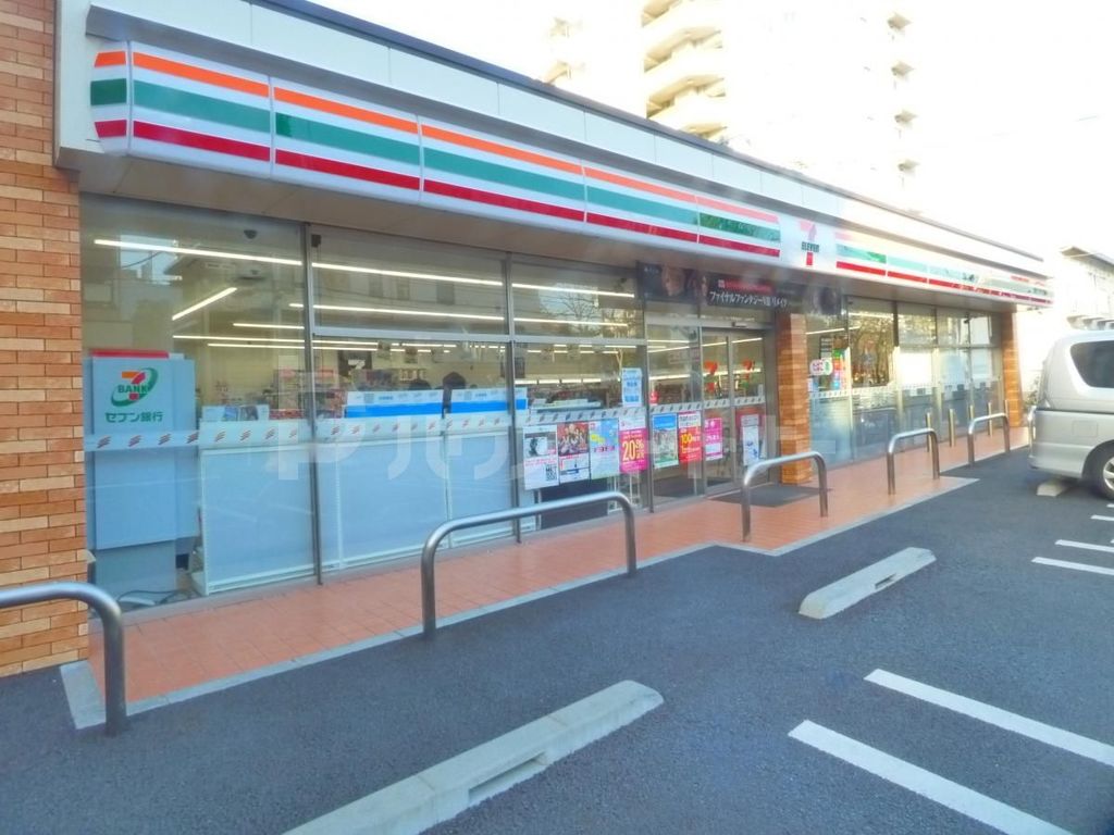 コンビニ　セブンイレブン江戸川東葛西5丁目西店（コンビニ）まで50m