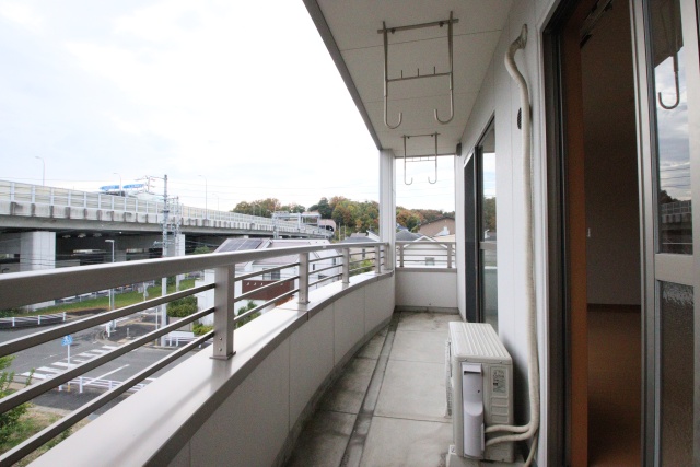 バルコニー　※別室の参考写真の為、現況優先です。