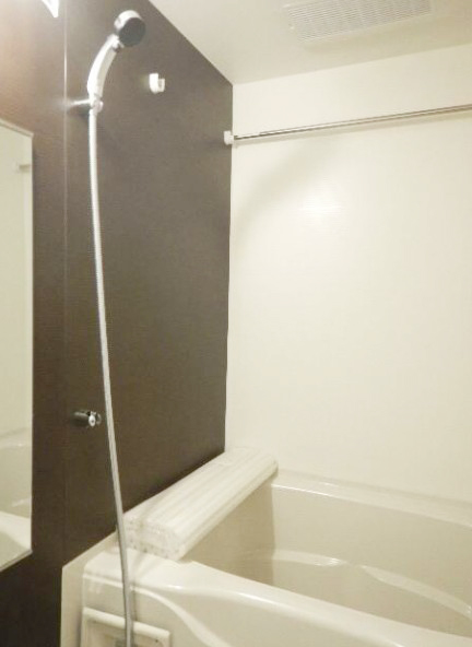 バス・シャワールーム　★浴室乾燥機付きバスルーム★