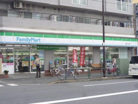 コンビニ　ファミリーマート東砂三丁目店（コンビニ）まで193m