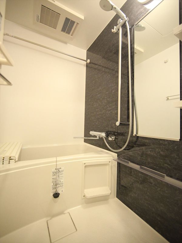 バス・シャワールーム　バスルーム　浴室暖房乾燥機付き