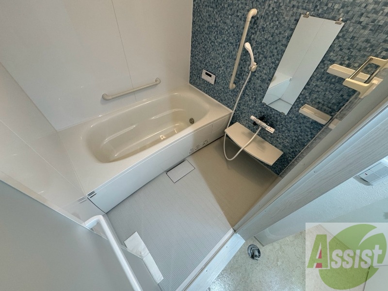 バス・シャワールーム　お風呂になります。一日の疲れを癒してくださいね。