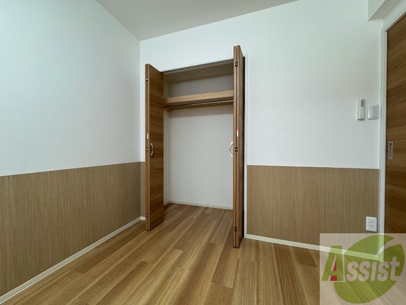 収納　寝室の収納です。部屋がすっきり片付きます。