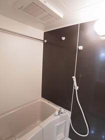 バス・シャワールーム　プレゾン　ア　トワの風呂