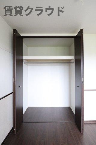収納　お洋服がかけられるハンガーラック付きです♪